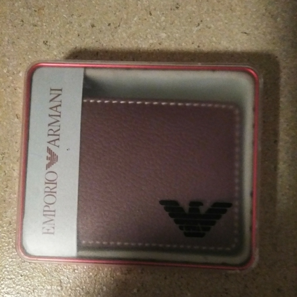 EMPORIO ARMANI MEN WALLET